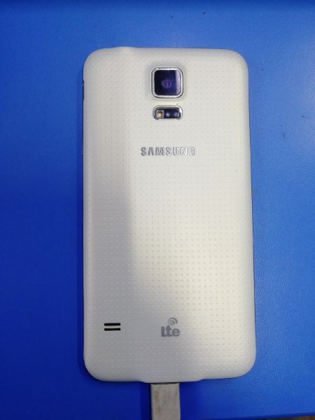 Купить Samsung Galaxy S5 2/16GB (G900F) в Ангарск за 1499 руб.