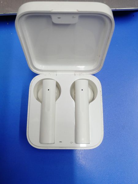 Купить Xiaomi Mi True Wireless Earphones 2 Basic (TWSEJ08WM) в Ангарск за 399 руб.