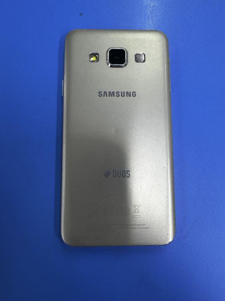 Купить Samsung Galaxy A3 (A300F) Duos в Ангарск за 1349 руб.