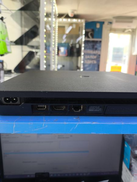 Купить Sony PlayStation 4 Slim 1TB (CUH-2208B) в Ангарск за 18100 руб.