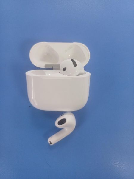 Купить Apple AirPods 4 ANC (как оригинал) (A3055, A3056, A3057) в Ангарск за 3700 руб.