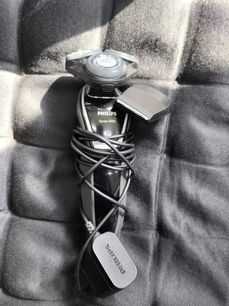 Купить Philips S5110 с СЗУ в Ангарск за 800 руб.