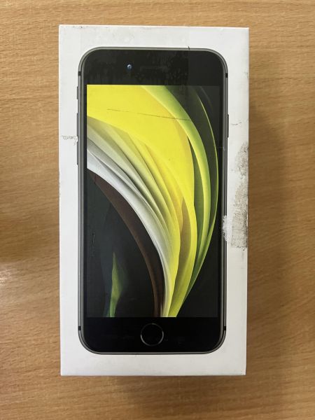 Купить Apple iPhone SE 2nd gen. 2020 128GB в Ангарск за 10599 руб.