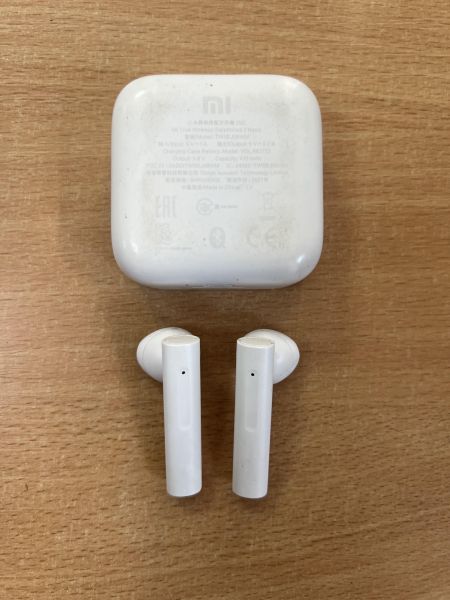 Купить Xiaomi Mi True Wireless Earphones 2 Basic (TWSEJ08WM) в Ангарск за 549 руб.