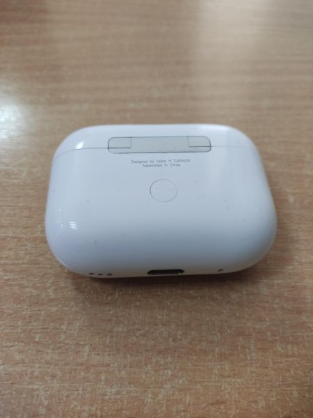 Купить Apple AirPods Pro 2 (как оригинал) (A2931, A2698, A2699, A3047, A3048, A3049) в Ангарск за 3800 руб.