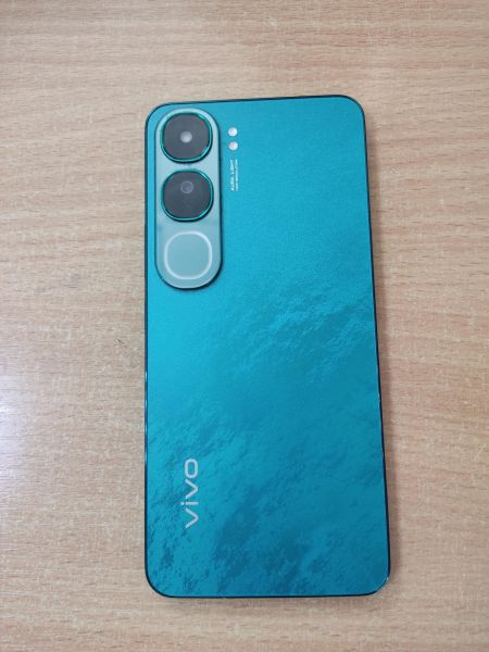 Купить Vivo V40 Lite 4G 8/256GB (V2424) Duos в Ангарск за 9700 руб.