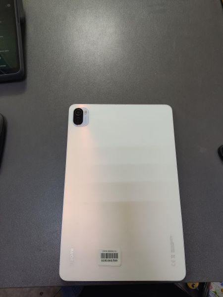 Купить Xiaomi Pad 5 128GB (21051182G) (без SIM) в Ангарск за 9700 руб.