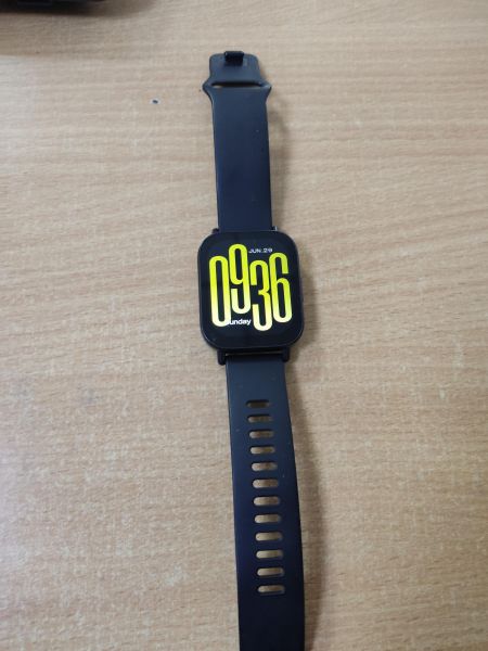 Купить Xiaomi Redmi Watch 5 Active (M2351W1) с СЗУ в Ангарск за 950 руб.