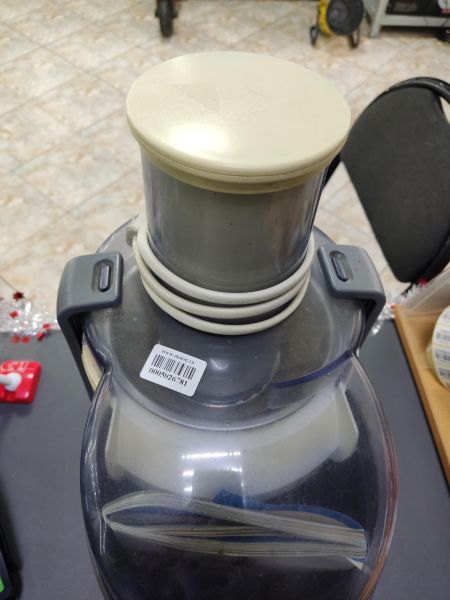 Купить Philips HR1858/30/BD в Ангарск за 1100 руб.