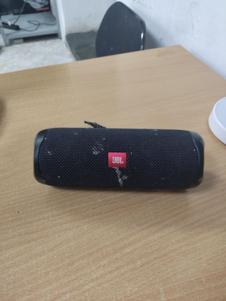 Купить JBL Flip 5 в Ангарск за 1300 руб.