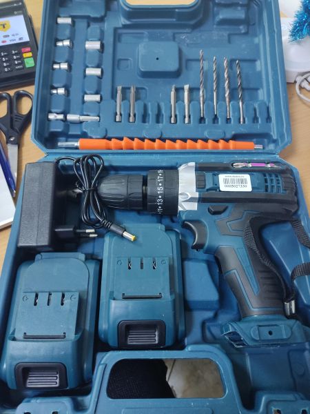 Купить Китайский шуруповёрт или без модели аккумуляторный с СЗУ в Ангарск за 700 руб.