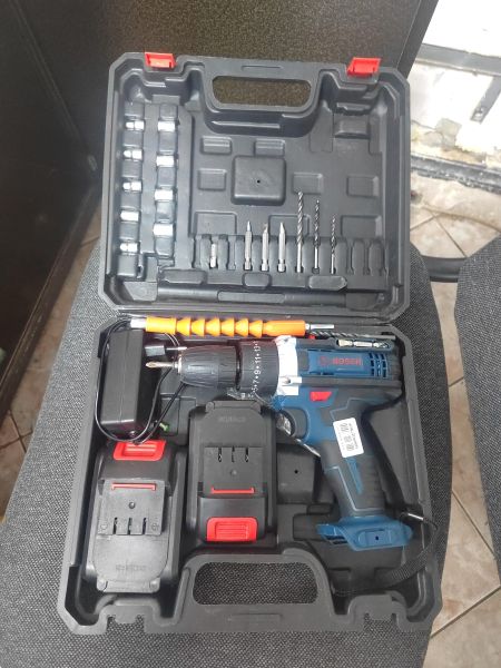 шуруповёрт аккумуляторный Bosch без модели (шуруповёрт) с СЗУ в Ангарск