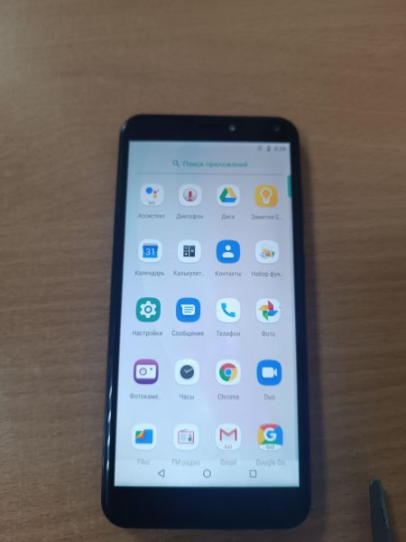 Купить Vsmart Bee (V220B) Duos в Ангарск за 1200 руб.