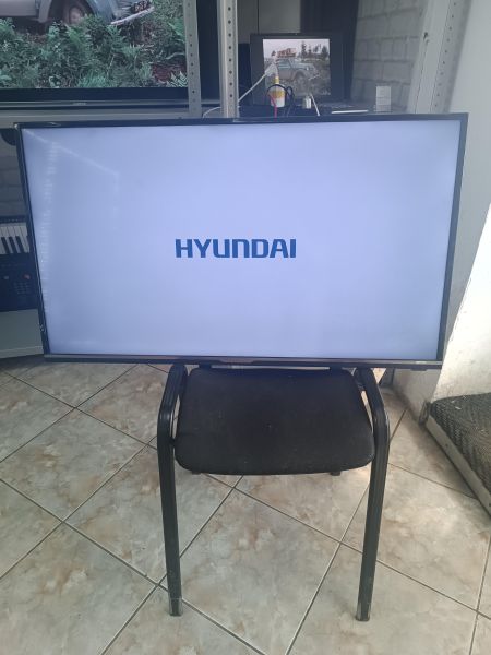 телевизор Hyundai H-LED40F502BS2S в Ангарск
