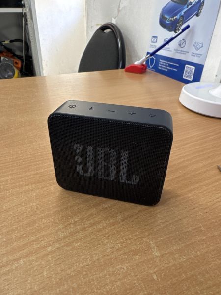 портативная колонка JBL GO Essential в Ангарск