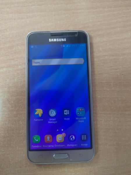 сотовый телефон Samsung Galaxy J3 2016 (J320F) Duos в Ангарск