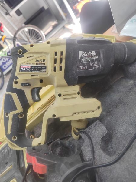 перфоратор аккумуляторный Fengbao FB-8020 с СЗУ в Ангарск