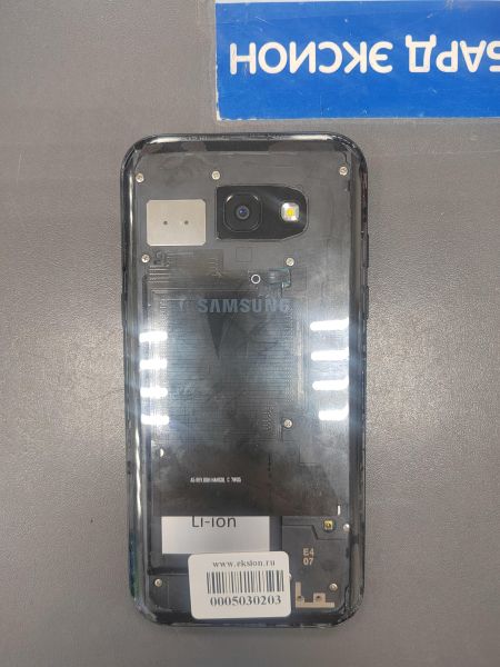 сотовый телефон Samsung Galaxy A5 2017 3/32GB (A520F) Duos в Ангарск