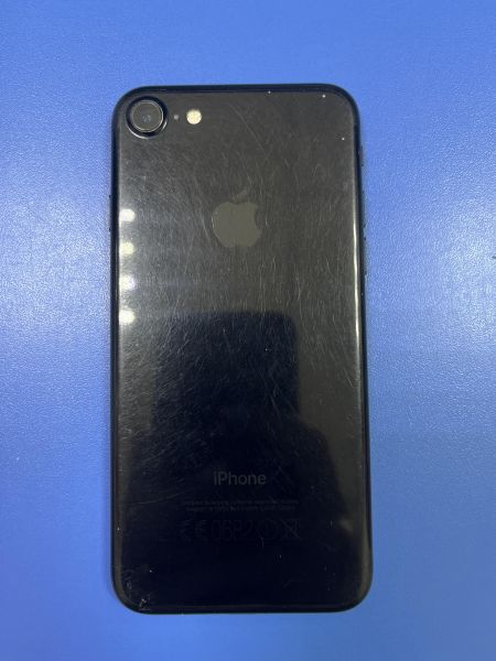 Купить Apple iPhone 7 128GB в Ангарск за 4799 руб.