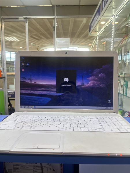 Купить Toshiba Satellite C850-D6W (8/120GB) в Ангарск за 7149 руб.