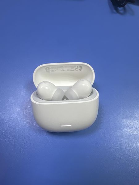 Купить Xiaomi Redmi Buds 6 Lite (M2349E1) в Ангарск за 850 руб.