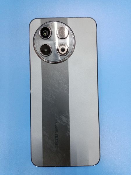 Купить TECNO Spark 30 Pro 8/128GB (KL7) Duos в Ангарск за 8650 руб.