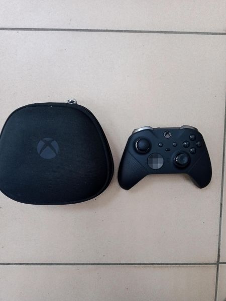 Купить Microsoft Xbox Elite Series 2 в Ангарск за 6200 руб.