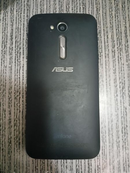 Купить ASUS ZenFone Go 1/8GB (ZB500KG/X00BD) Duos в Иркутск за 199 руб.