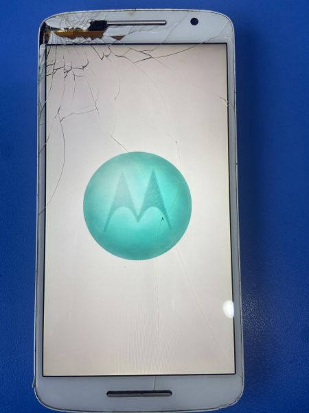 Купить Motorola Moto X Play 16GB (XT1562) Duos в Иркутск за 1699 руб.
