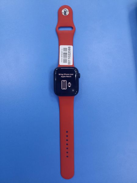 Купить Apple Watch SE 2 44mm (A2723) с СЗУ в Чита за 15099 руб.