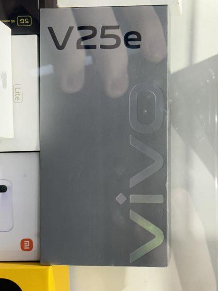 Купить Vivo V25e 8/128GB (V2201) Duos в Чита за 11349 руб.