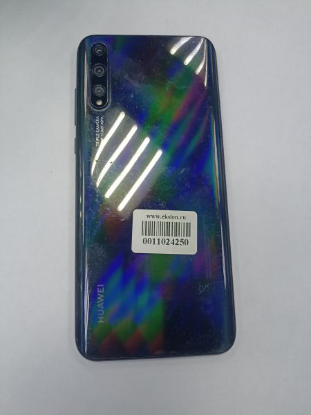 Купить Huawei Y8p 4/128GB (AQM-LX1) Duos в Чита за 6399 руб.