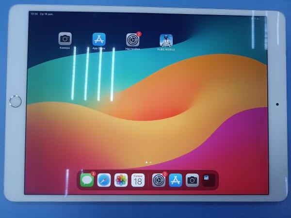 Купить Apple iPad Pro 2 2017 64GB (A1709 MPHG2) (с SIM) в Чита за 30599 руб.