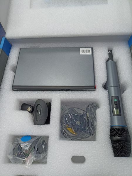 Купить SENNHEISER XSW 1-825-A в Чита за 22600 руб.
