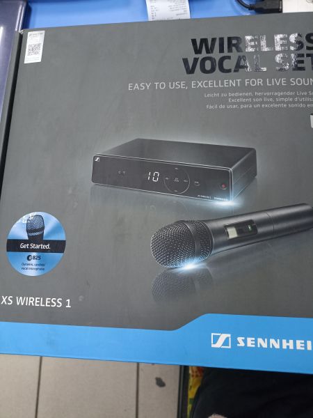 Купить SENNHEISER XSW 1-825-A в Чита за 22600 руб.