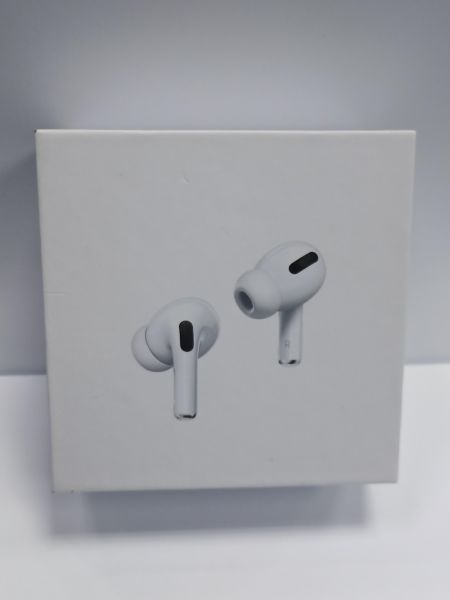 Купить Реплика Apple AirPods Pro 2  (A2931, A2698, A2699, A3047, A3048, A3049) в Чита за 900 руб.