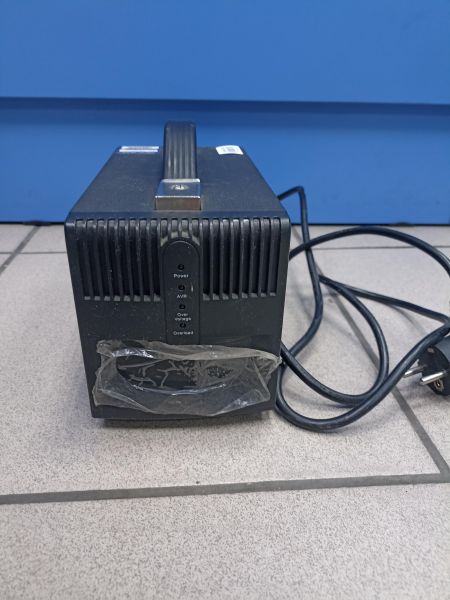 Купить IPPON AVR-2000 в Чита за 1100 руб.