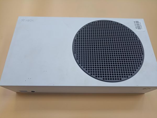 Купить Microsoft Xbox Series S 512GB (1883) в Чита за 18100 руб.