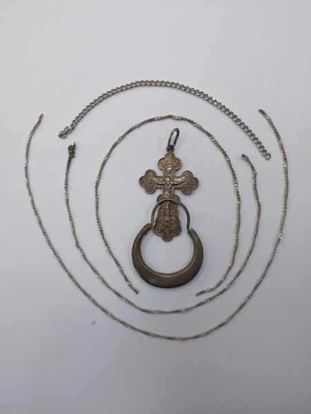 Купить Лом или горсть серебро 925 8,00g, вес изделия 8g в Чита за 750 руб.