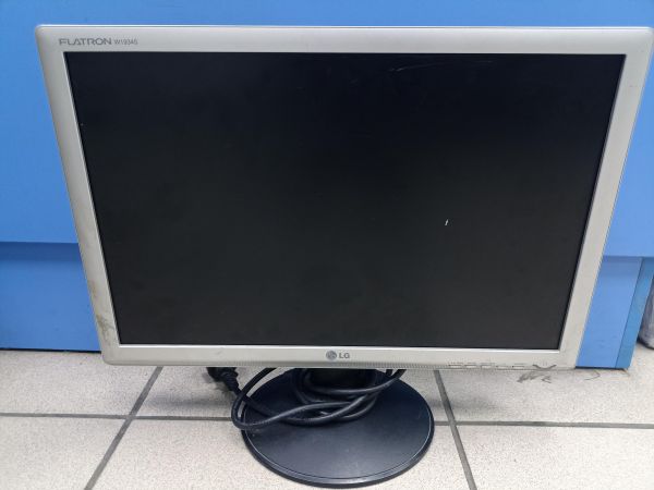 Купить LG Flatron W1934S (W1934S-SN) в Чита за 700 руб.