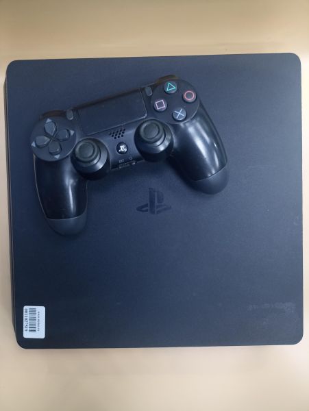 Купить Sony PlayStation 4 Slim 1TB (CUH-2208B) в Чита за 17400 руб.