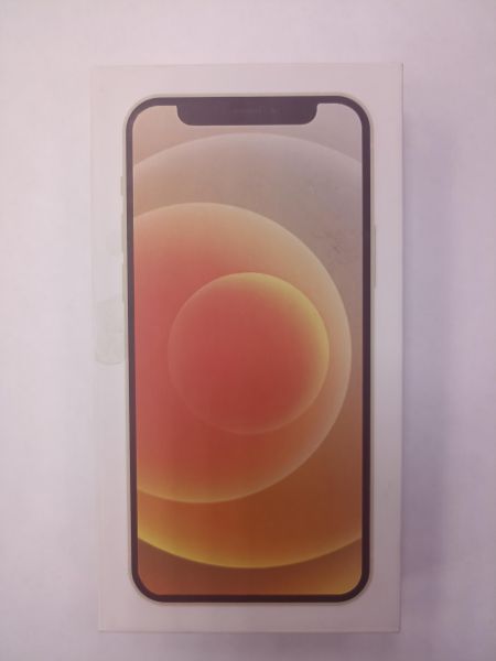 Купить Apple iPhone 12 128GB в Чита за 20600 руб.