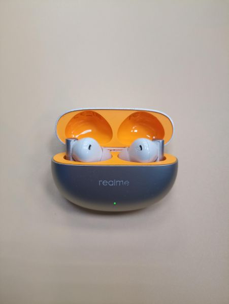 Купить Realme Buds Air 6 (RMA2402) в Чита за 3400 руб.