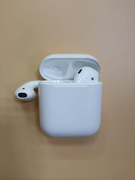 Купить Apple AirPods 2 (A2031, A2032, A1602) в Чита за 1500 руб.