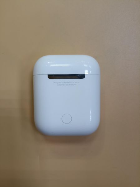 Купить Apple AirPods 2 (A2031, A2032, A1602) в Чита за 1500 руб.