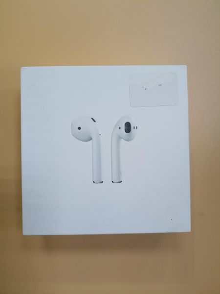 Купить Apple AirPods 2 (A2031, A2032, A1602) в Чита за 1500 руб.