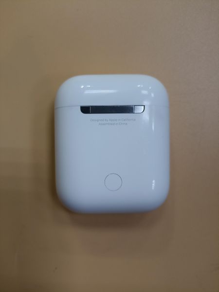 Купить Apple AirPods 2 (A2031, A2032, A1602) в Чита за 1500 руб.