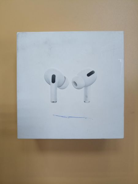 Купить Apple AirPods Pro (A2083, A2084) в Чита за 4200 руб.