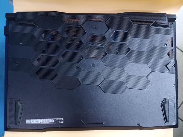 Купить MSI Katana 17 B12UCR-822RU в Чита за 49200 руб.