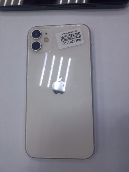 сотовый телефон Apple iPhone 11 64GB в Чита